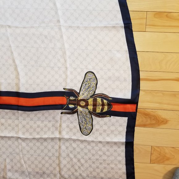 Scarf - Picture 3 of 4